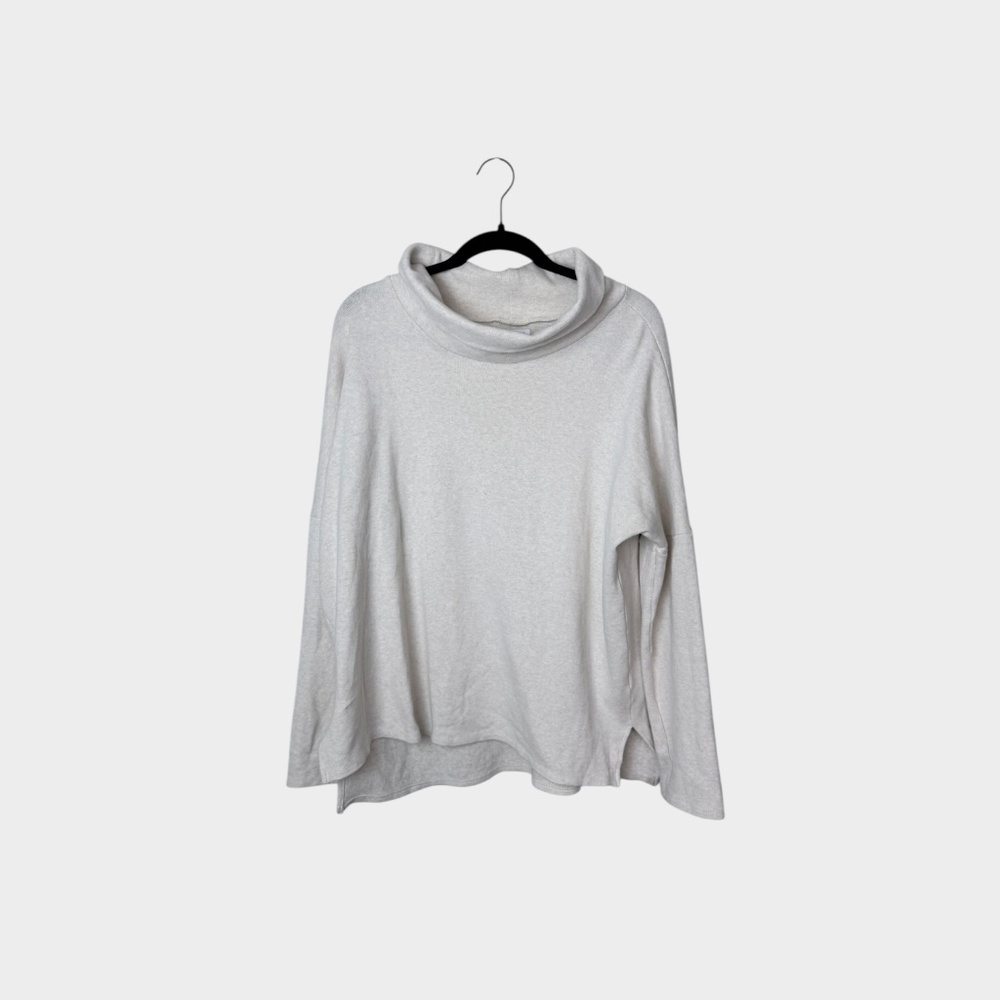 Mimi Miller Womenswear Size Medium Creme Loose Turtle Neck Sweater (C)‎